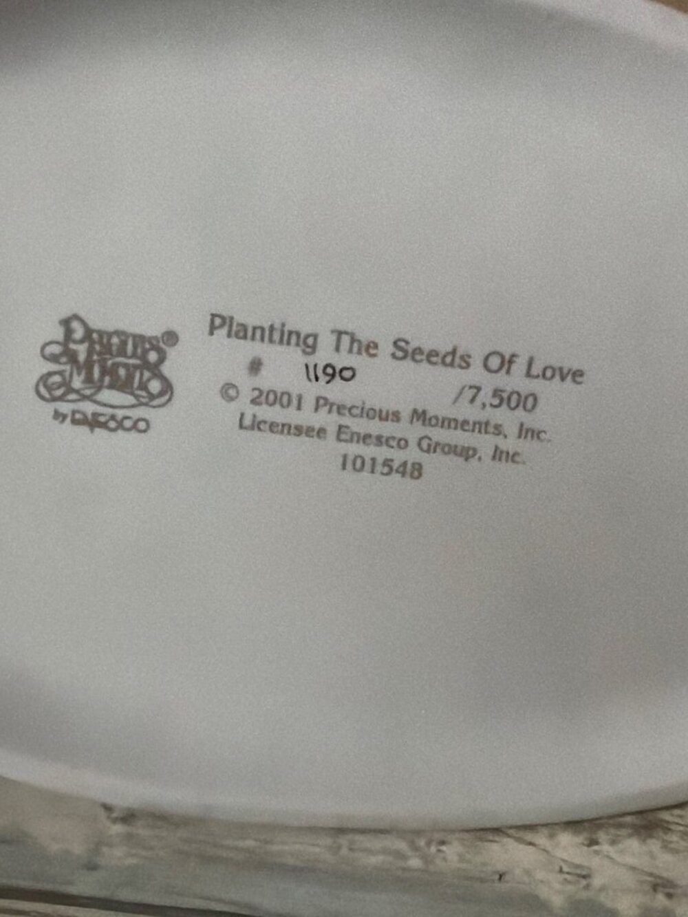 Precious Moments 2001 Planting the Seeds of Love #101548 Ltd Ed 1190/7500 No Box - Picture 11 of 14